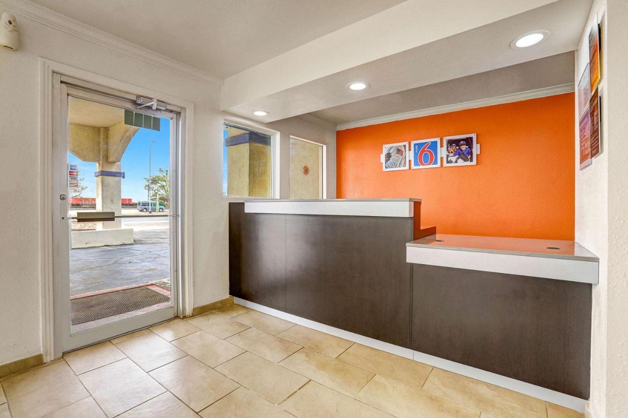 Motel 6-Clovis, Nm Exteriör bild