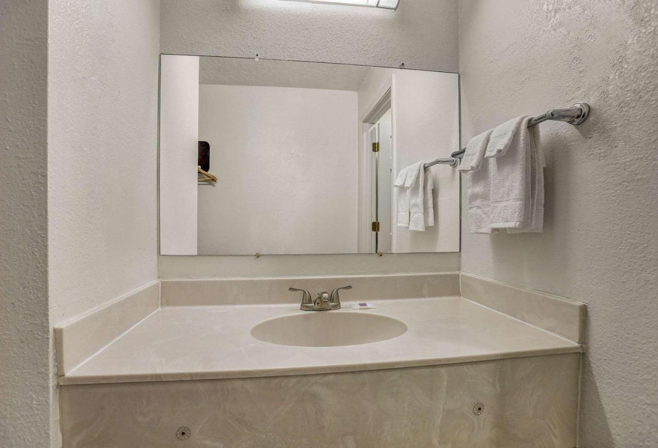 Motel 6-Clovis, Nm Exteriör bild